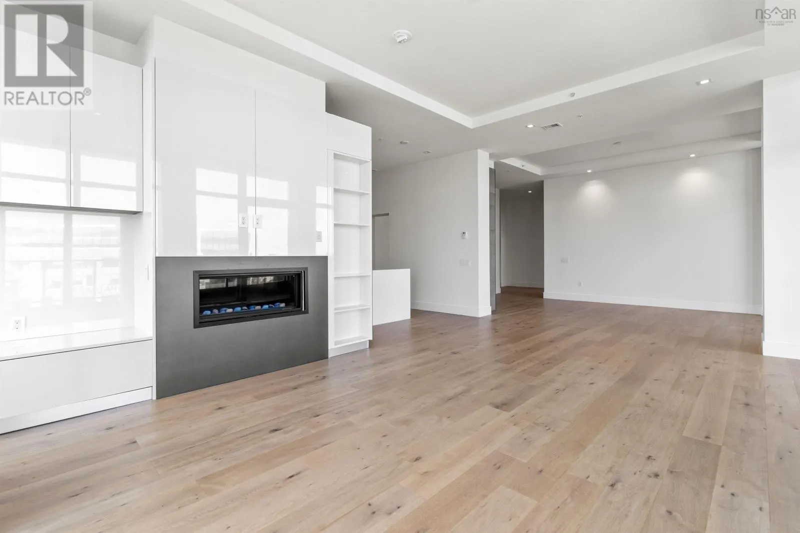 2301 1650 Granville Street