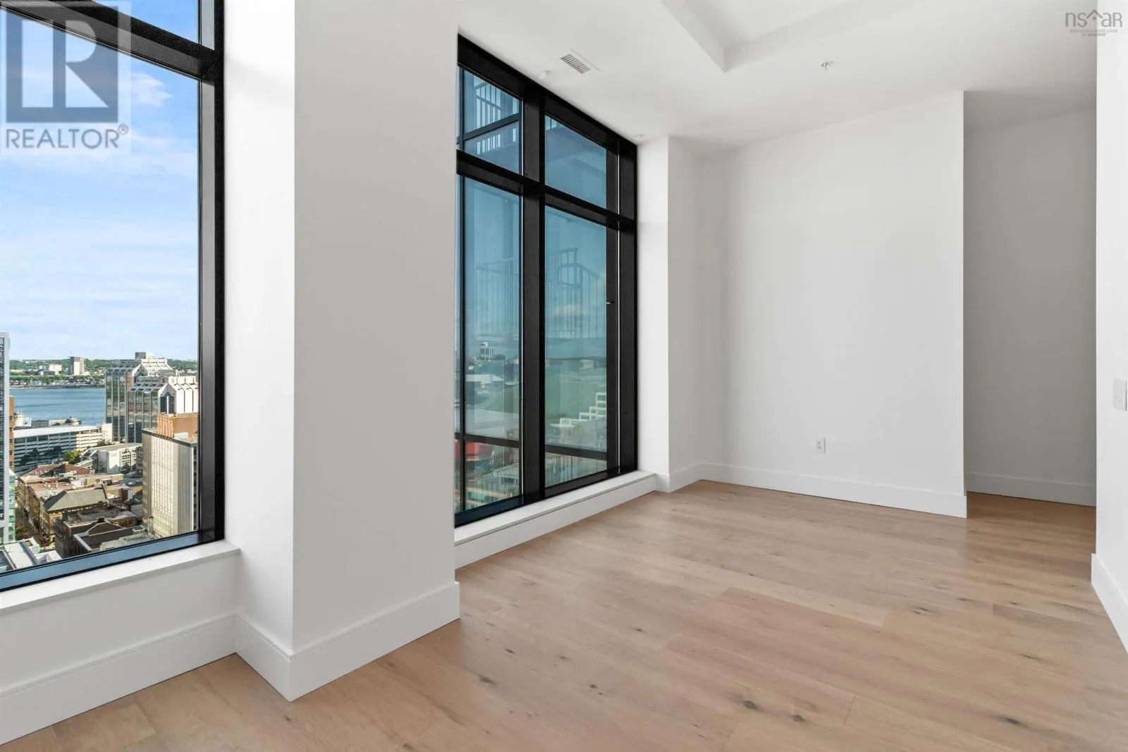 2301 1650 Granville Street