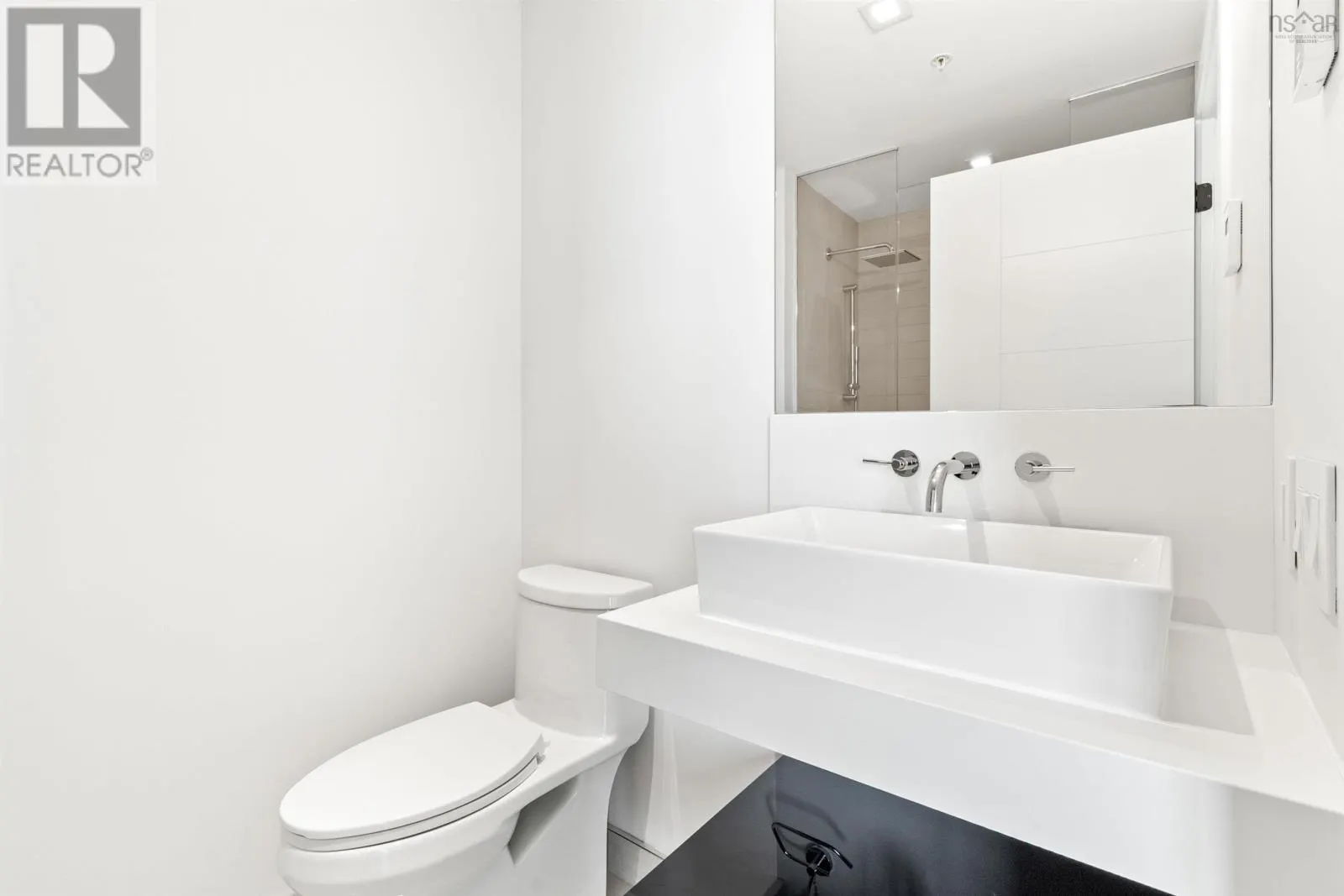 2301 1650 Granville Street