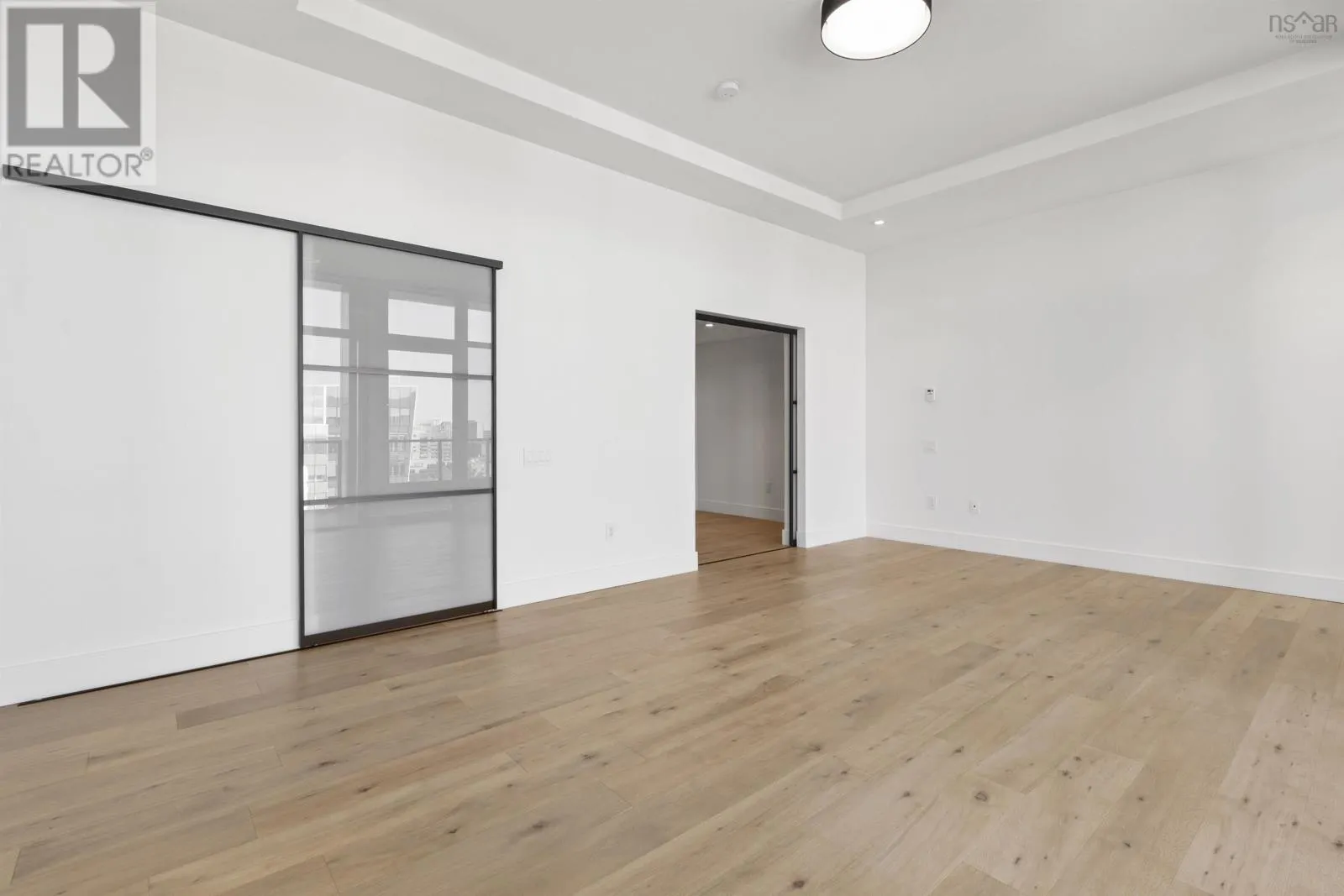 2301 1650 Granville Street