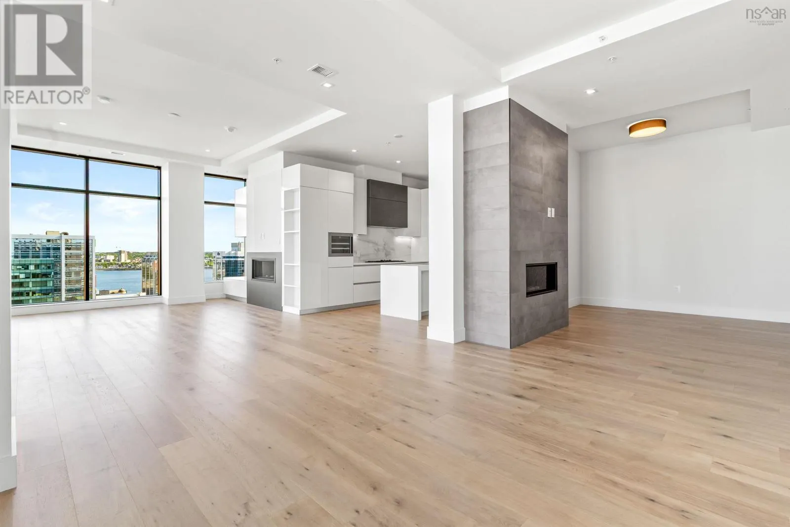 2301 1650 Granville Street