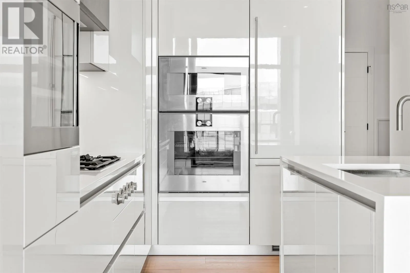 2301 1650 Granville Street