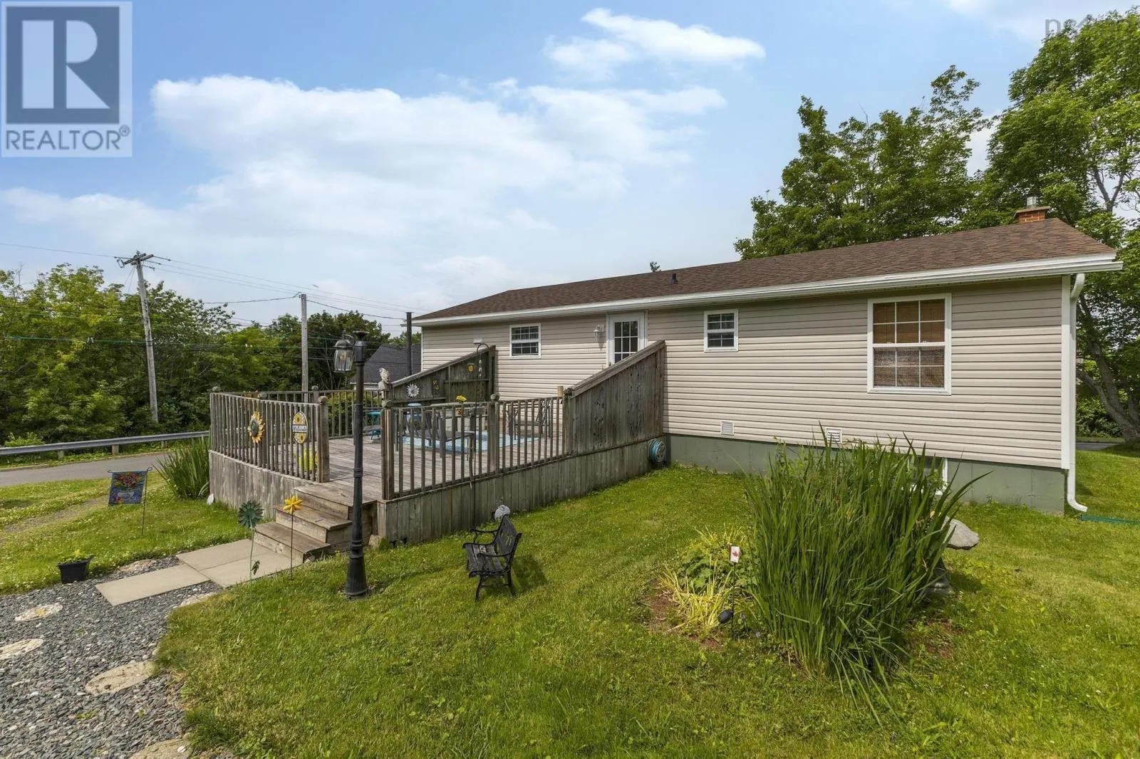 2 Maple Street