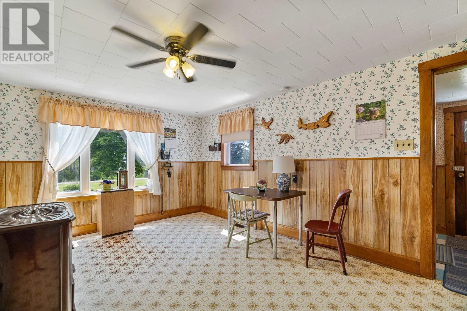 2464 Peters Road|Rte 324