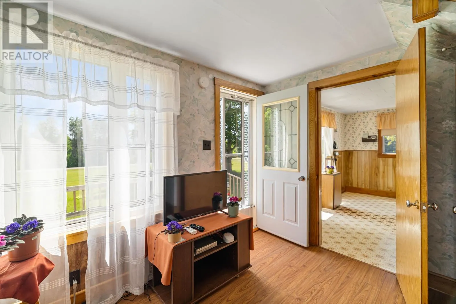 2464 Peters Road|Rte 324