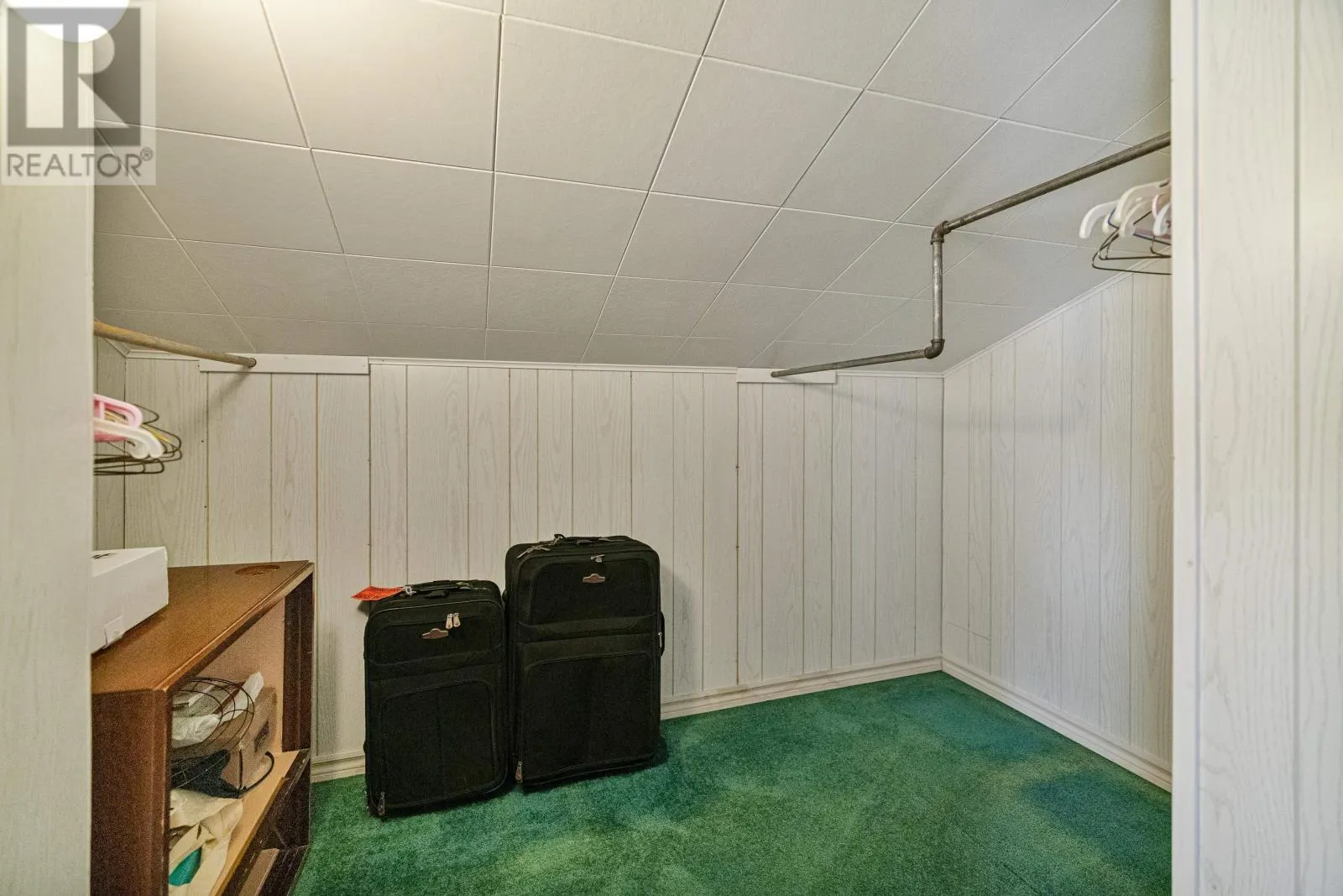 2464 Peters Road|Rte 324