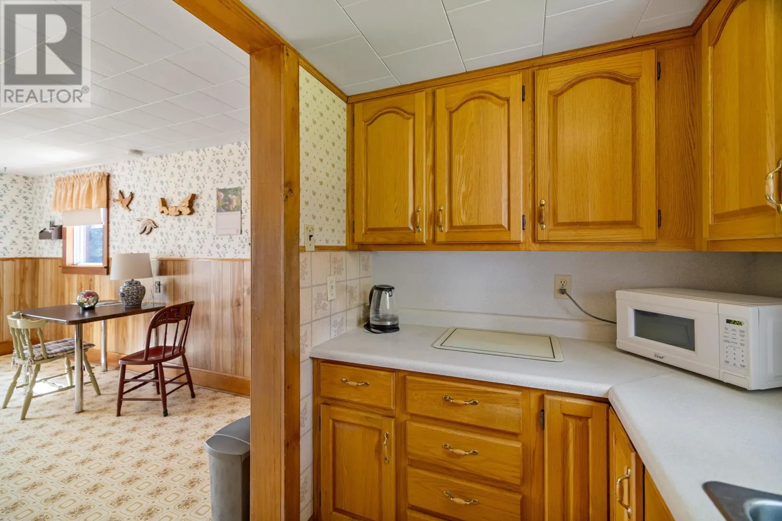 2464 Peters Road|Rte 324