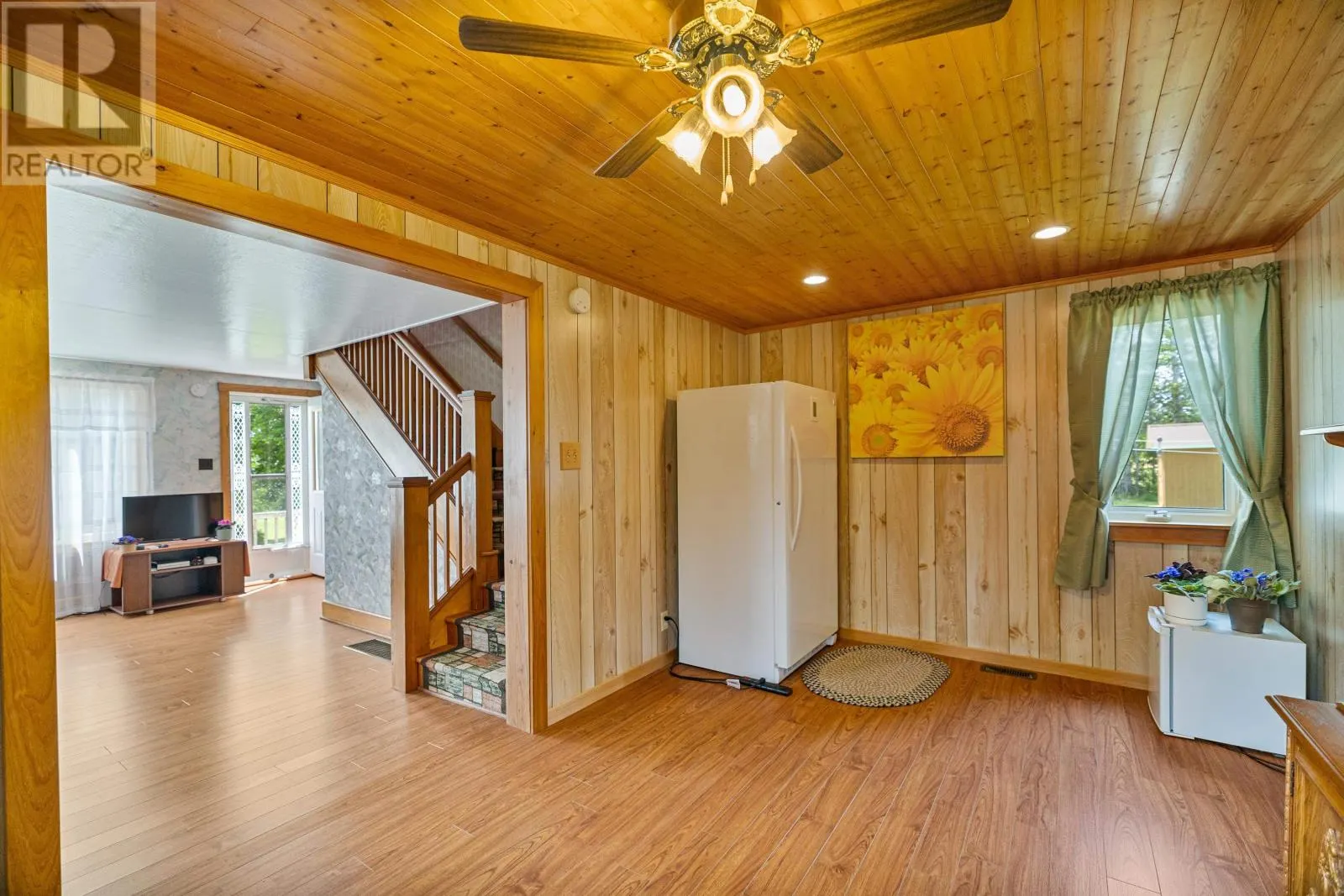 2464 Peters Road|Rte 324
