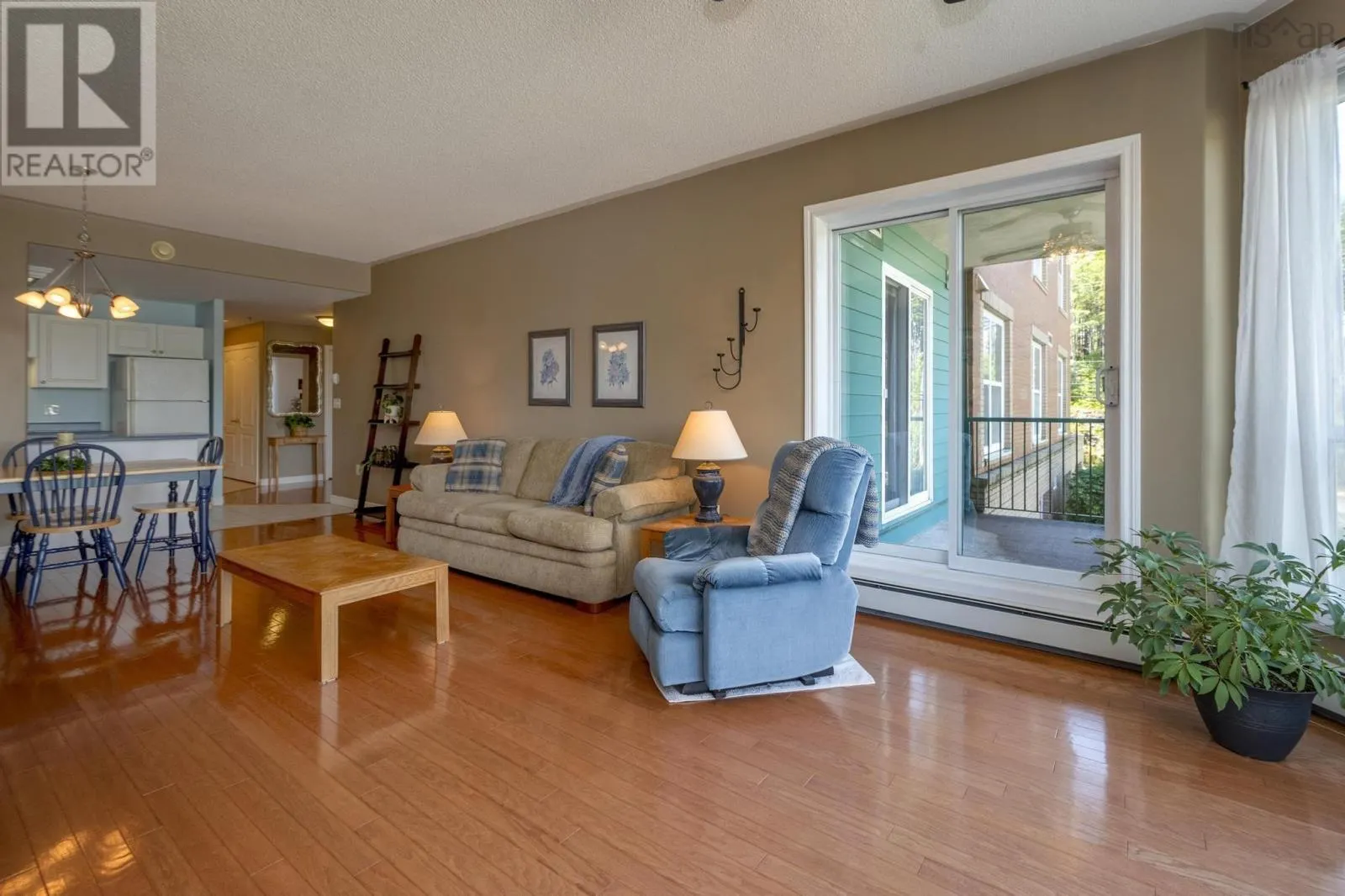 201 114 Regency Park Drive