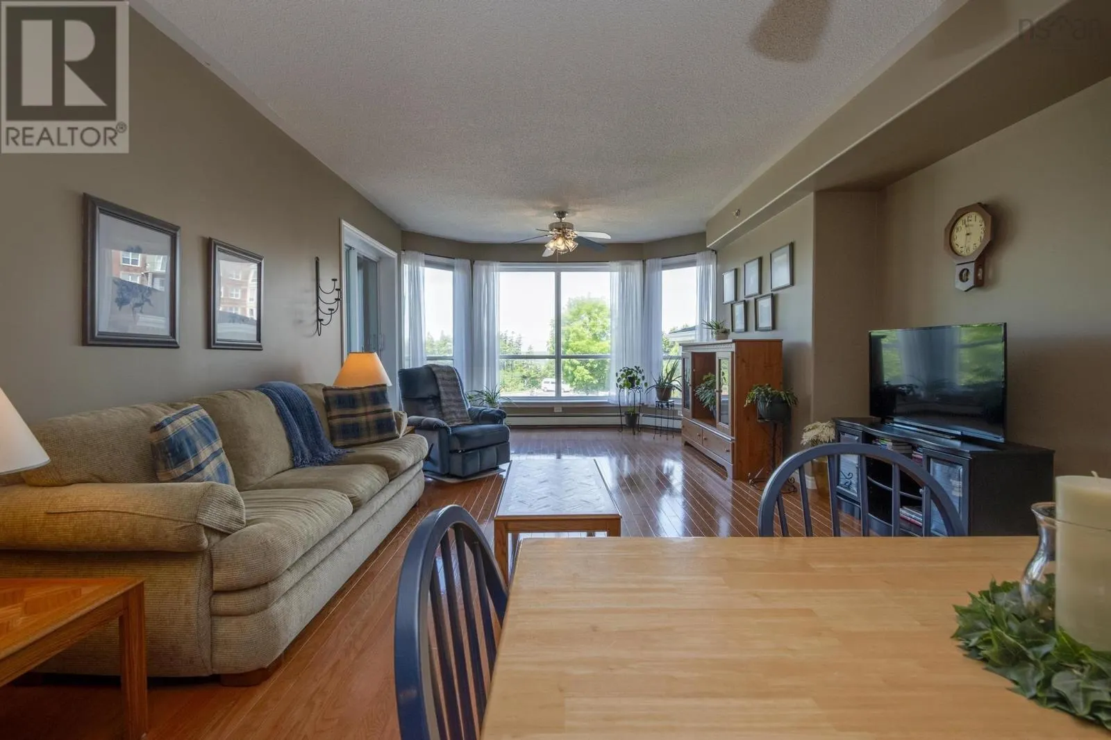 201 114 Regency Park Drive