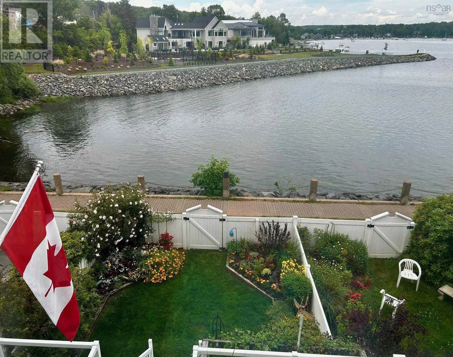 4 Arthur Lismer Court
