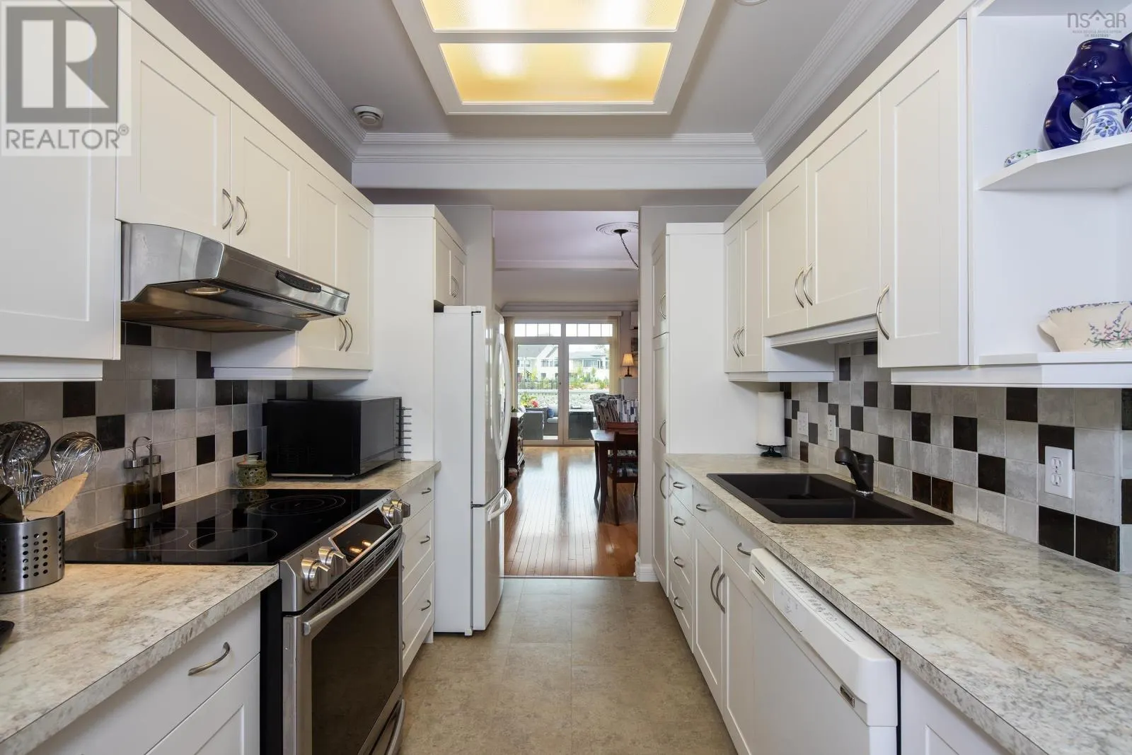 4 Arthur Lismer Court