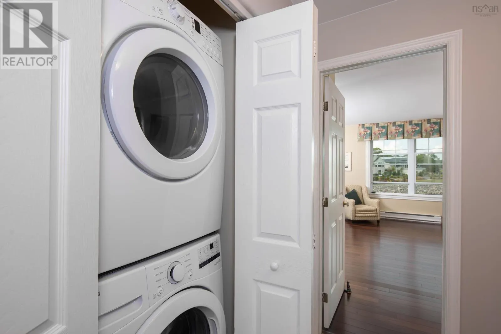 4 Arthur Lismer Court
