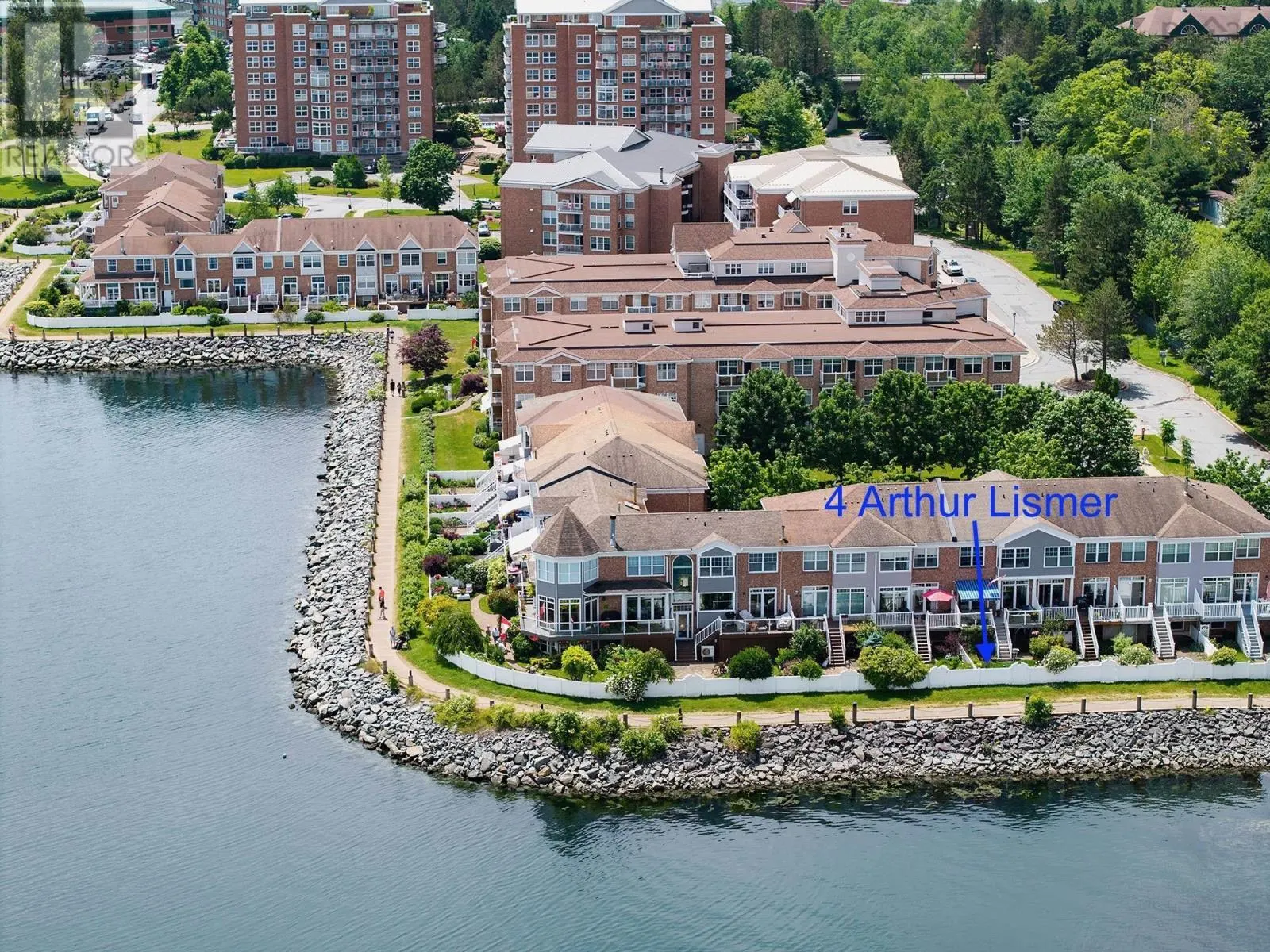 4 Arthur Lismer Court