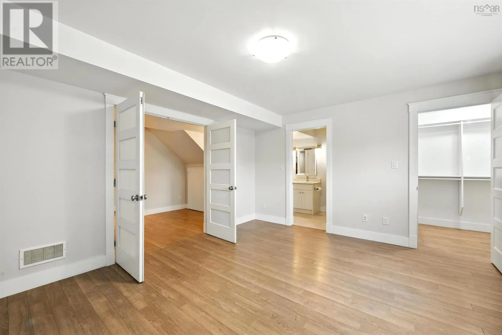 155 HollyHock Way