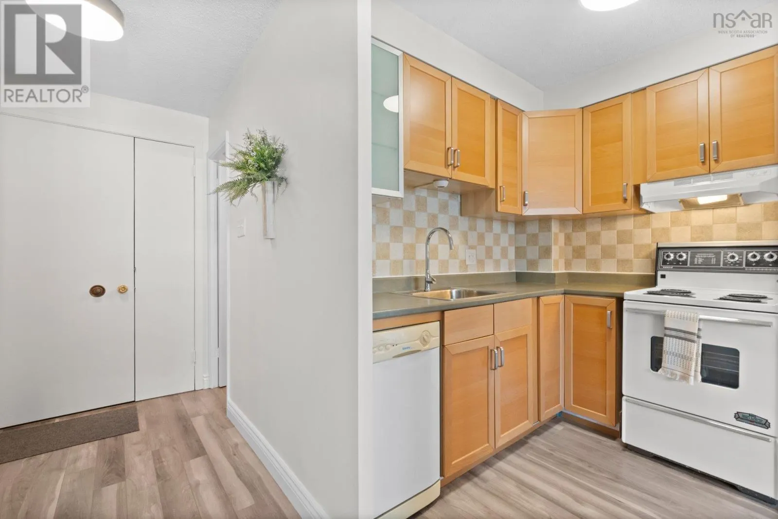 705 5959 Spring Garden Road