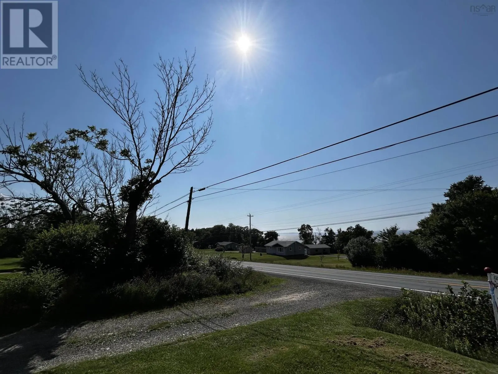 8960 Highway 101