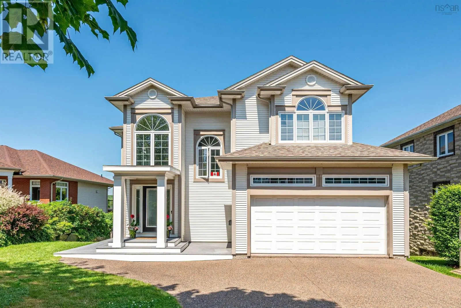 73 Lakeshore Park Terrace