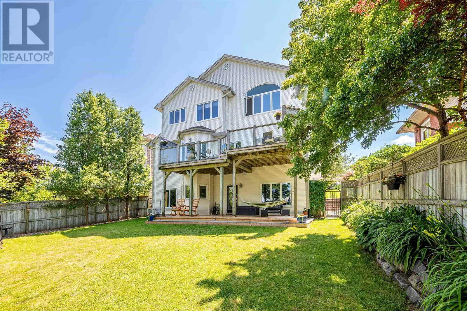 73 Lakeshore Park Terrace