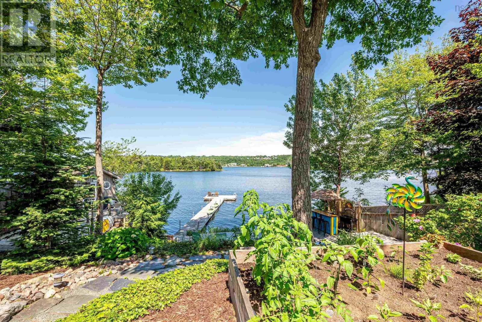 73 Lakeshore Park Terrace
