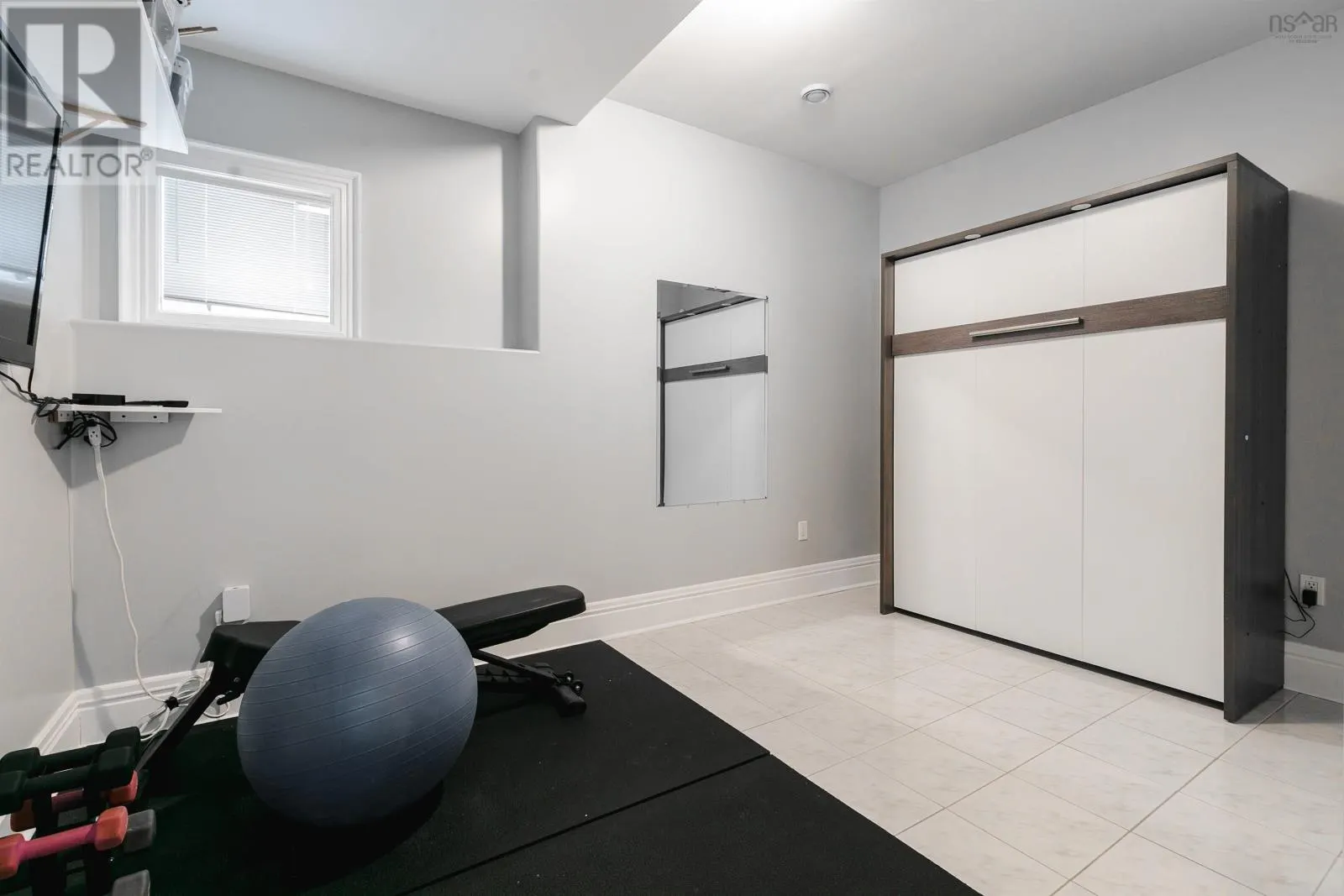 73 Lakeshore Park Terrace