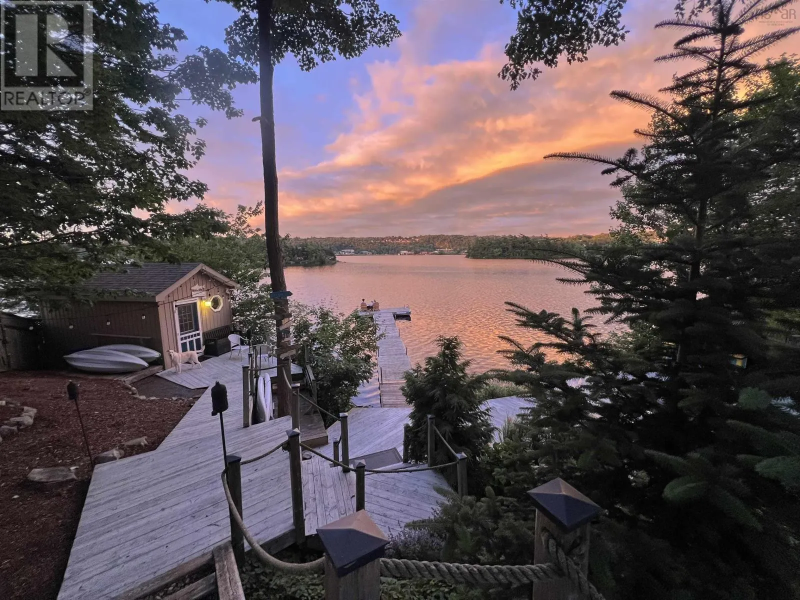 73 Lakeshore Park Terrace