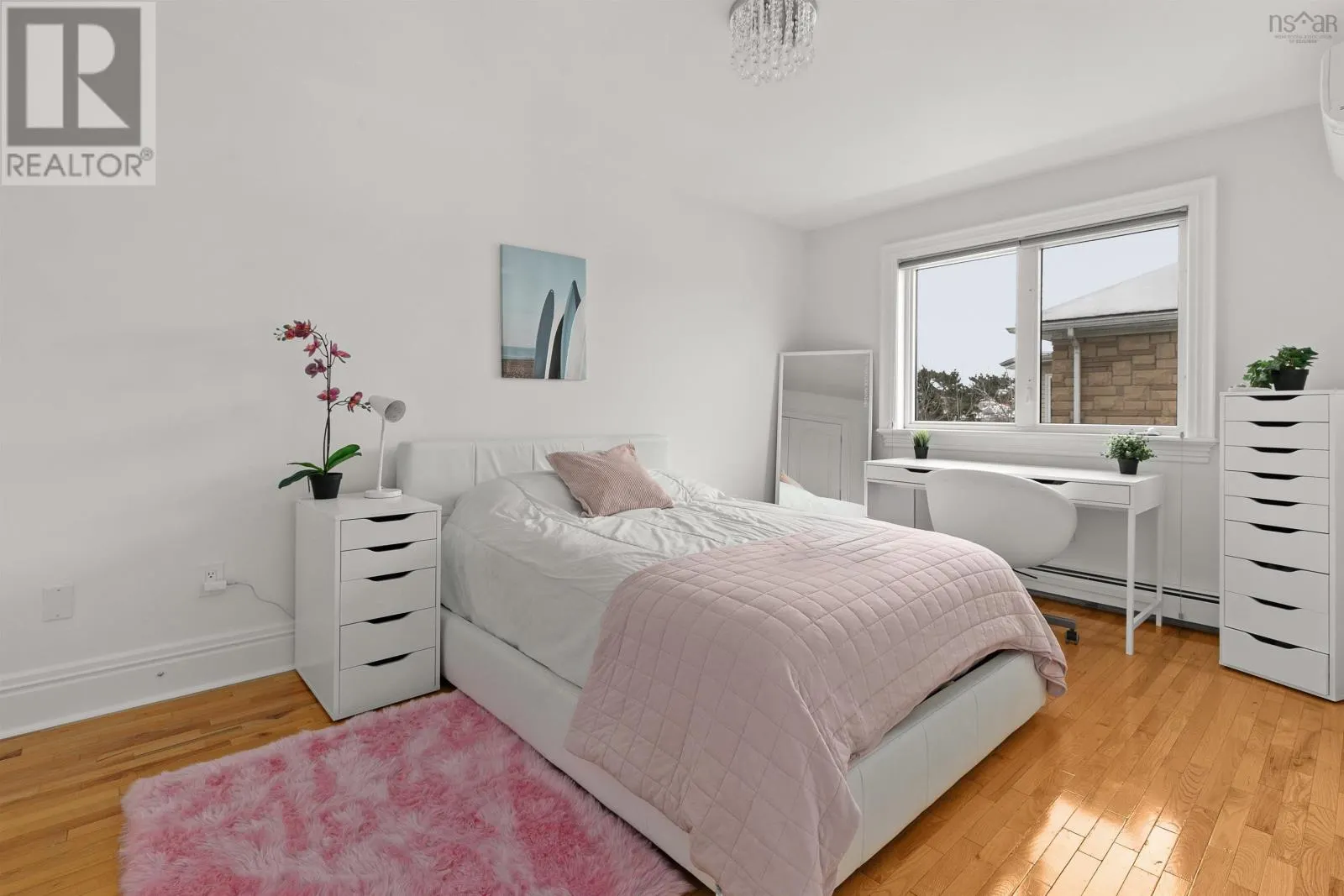 73 Lakeshore Park Terrace