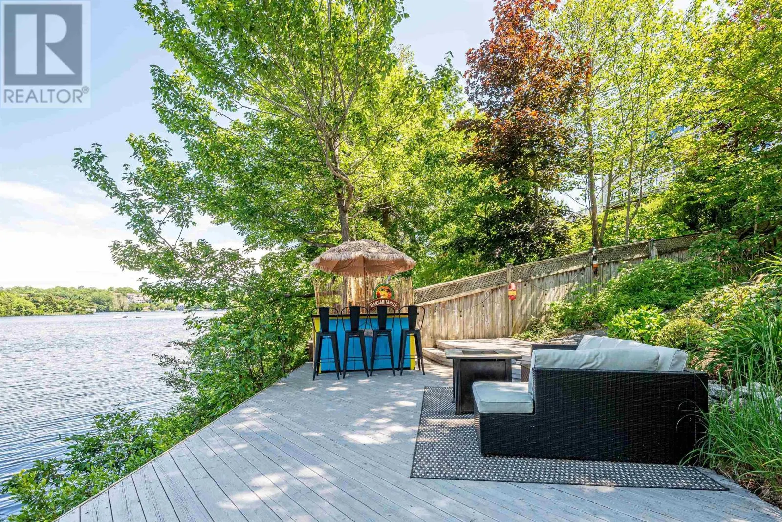 73 Lakeshore Park Terrace