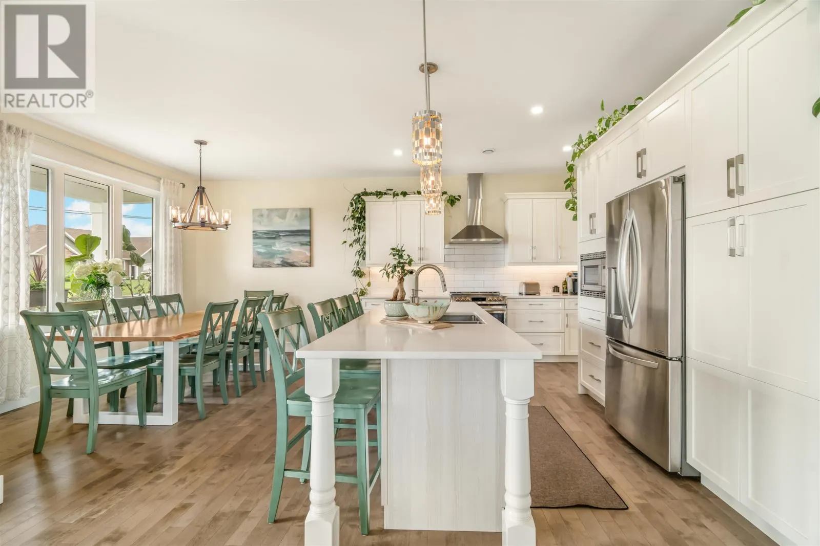 2 Stonington Boulevard