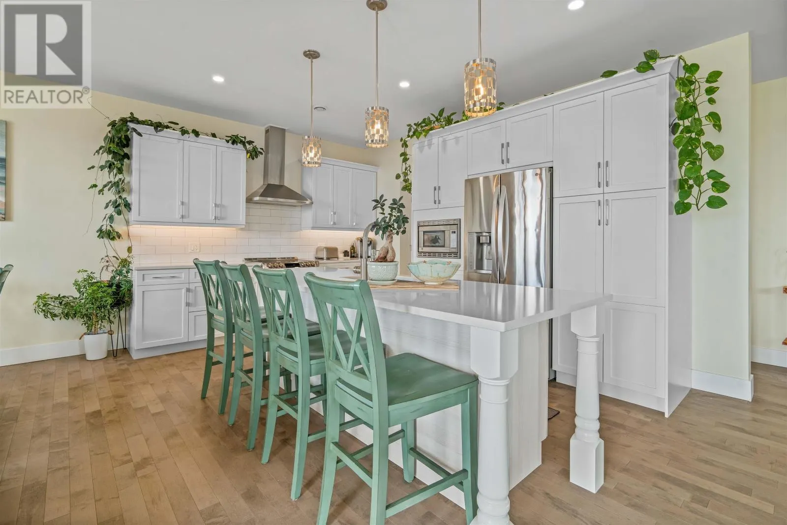 2 Stonington Boulevard