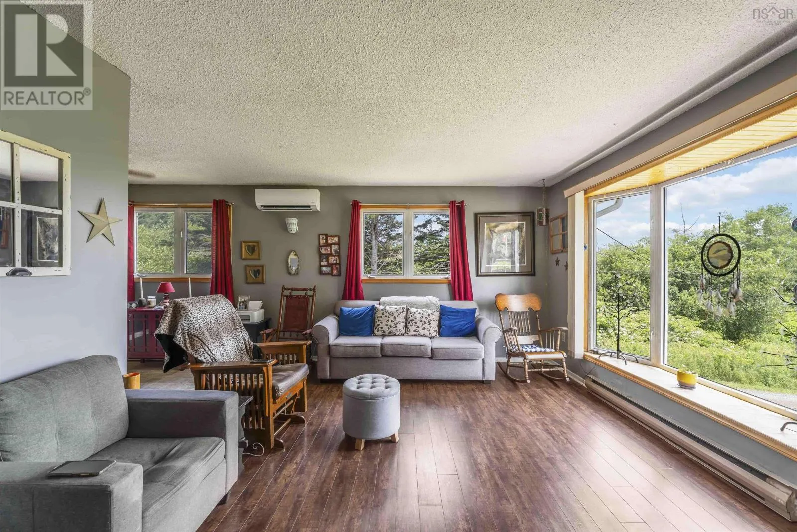 54 Garnet Oliver Drive
