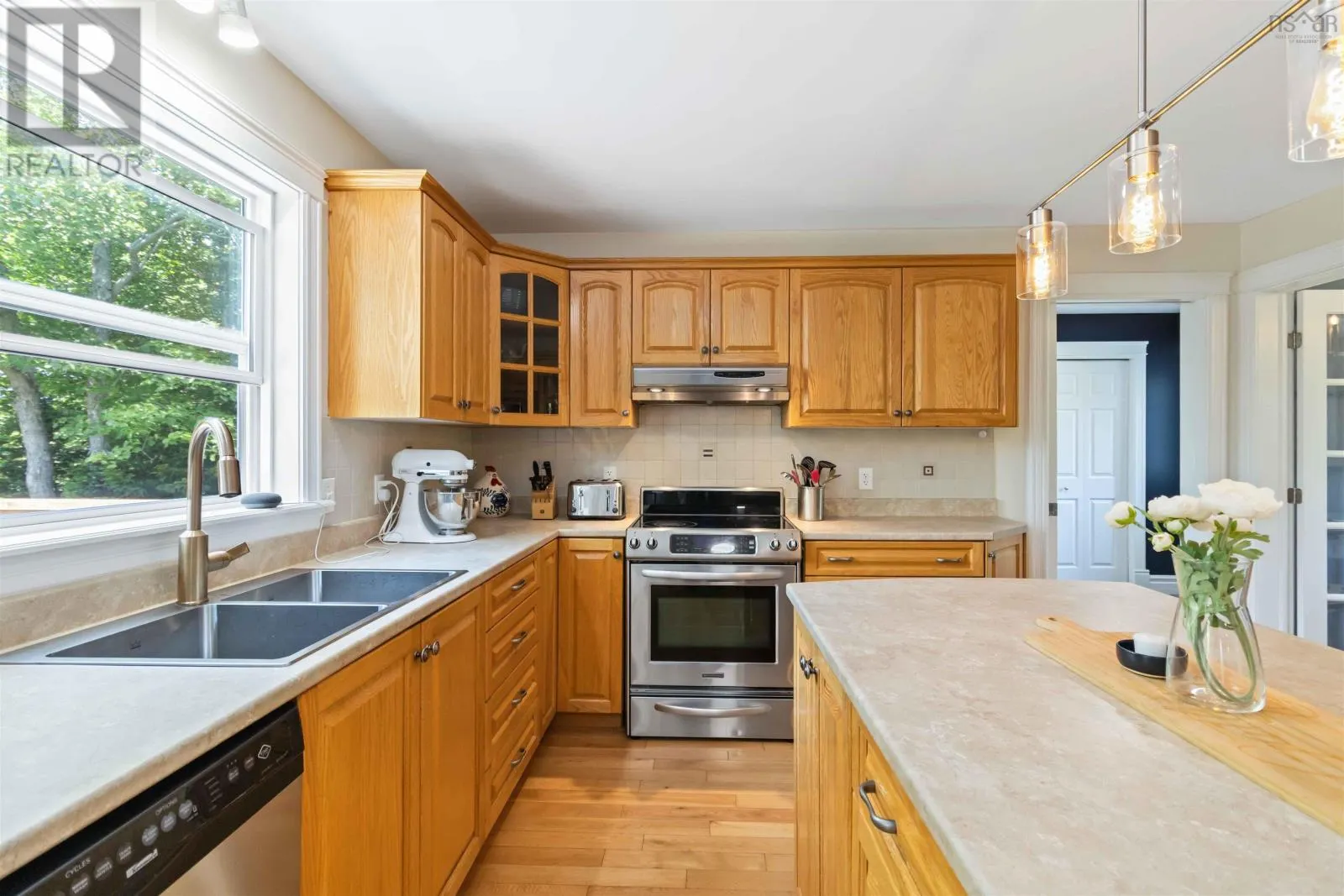 18 Gleneagles Drive
