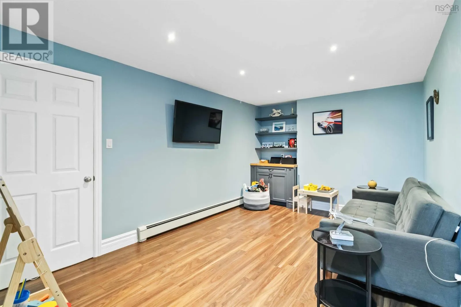 18 Gleneagles Drive