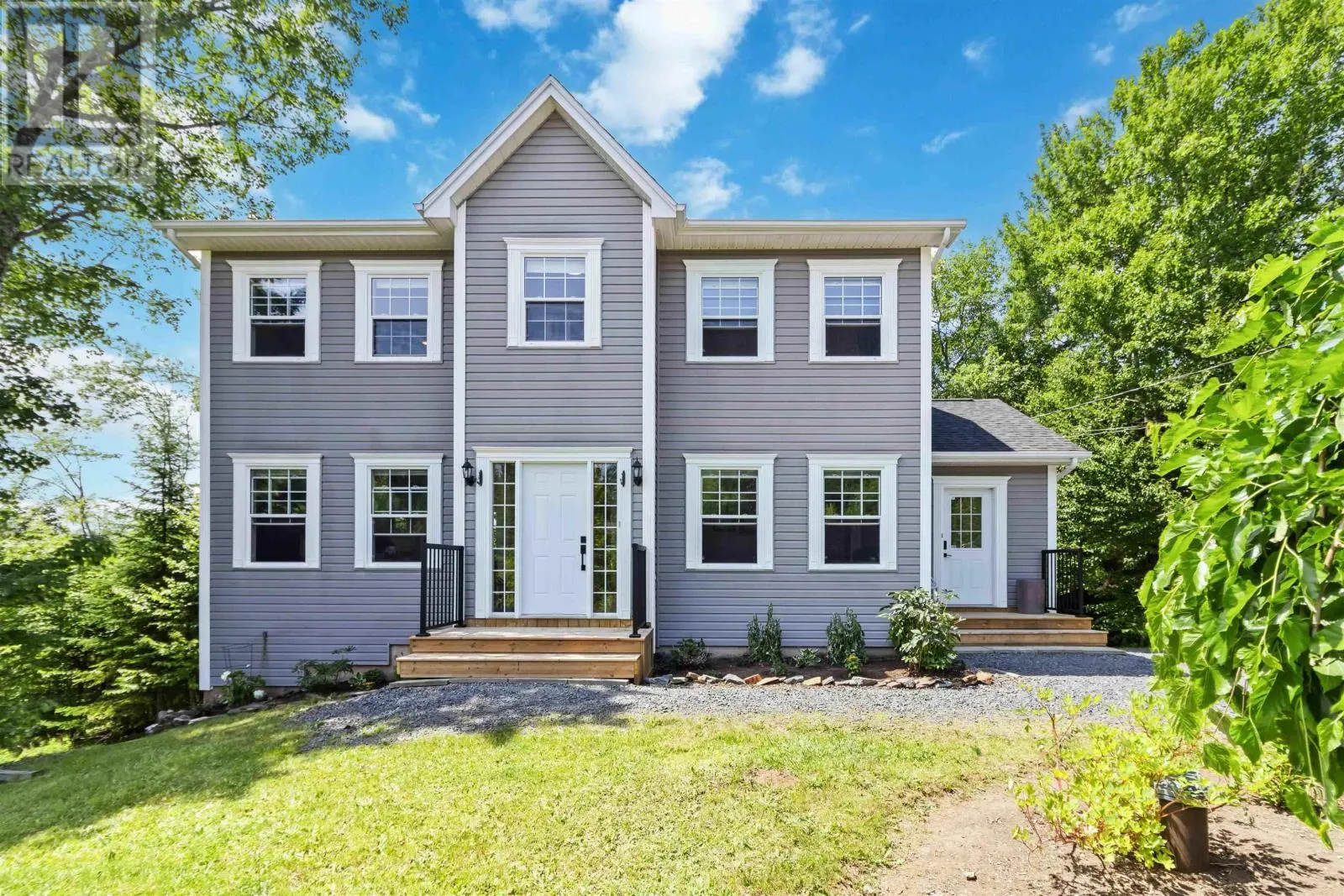 18 Gleneagles Drive