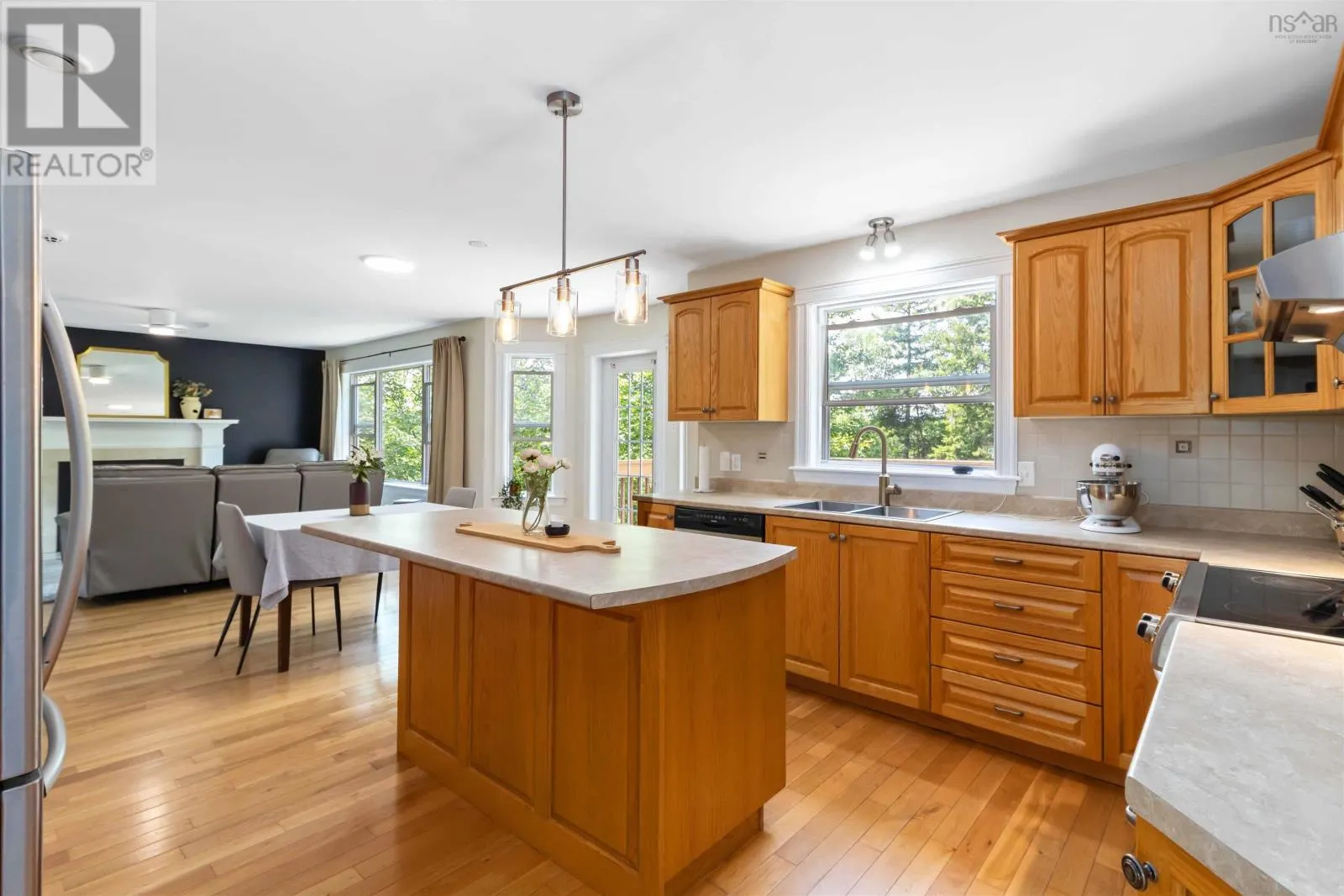 18 Gleneagles Drive