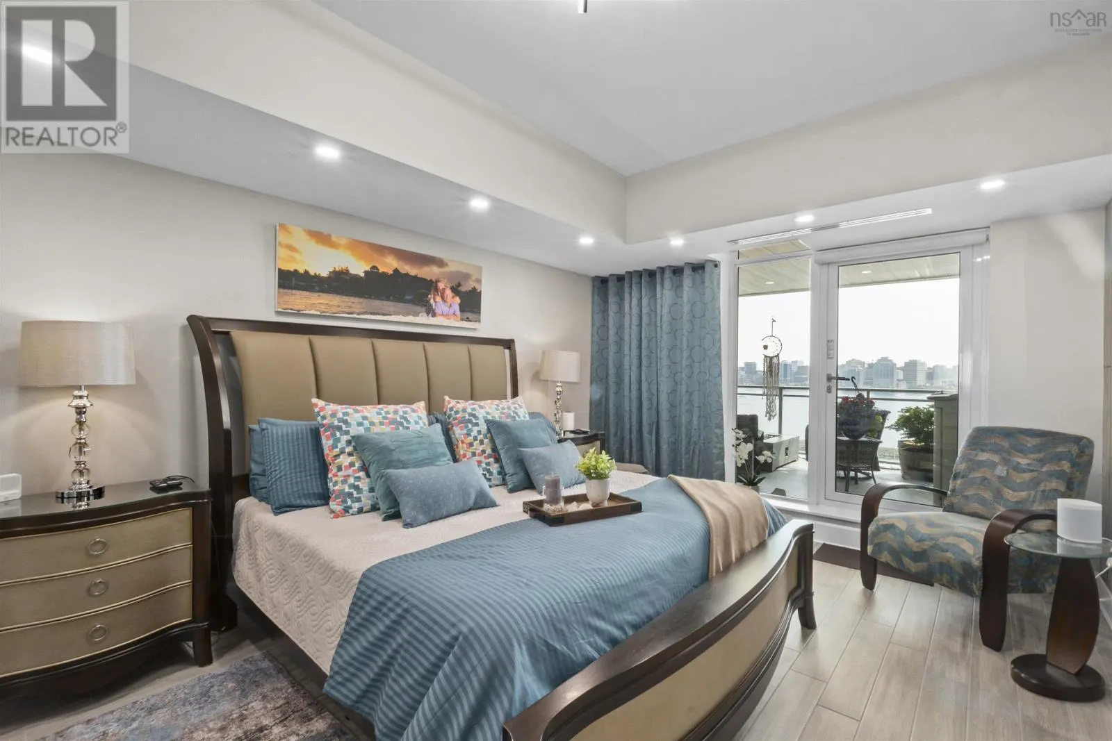 1203 31 Kings Wharf Place