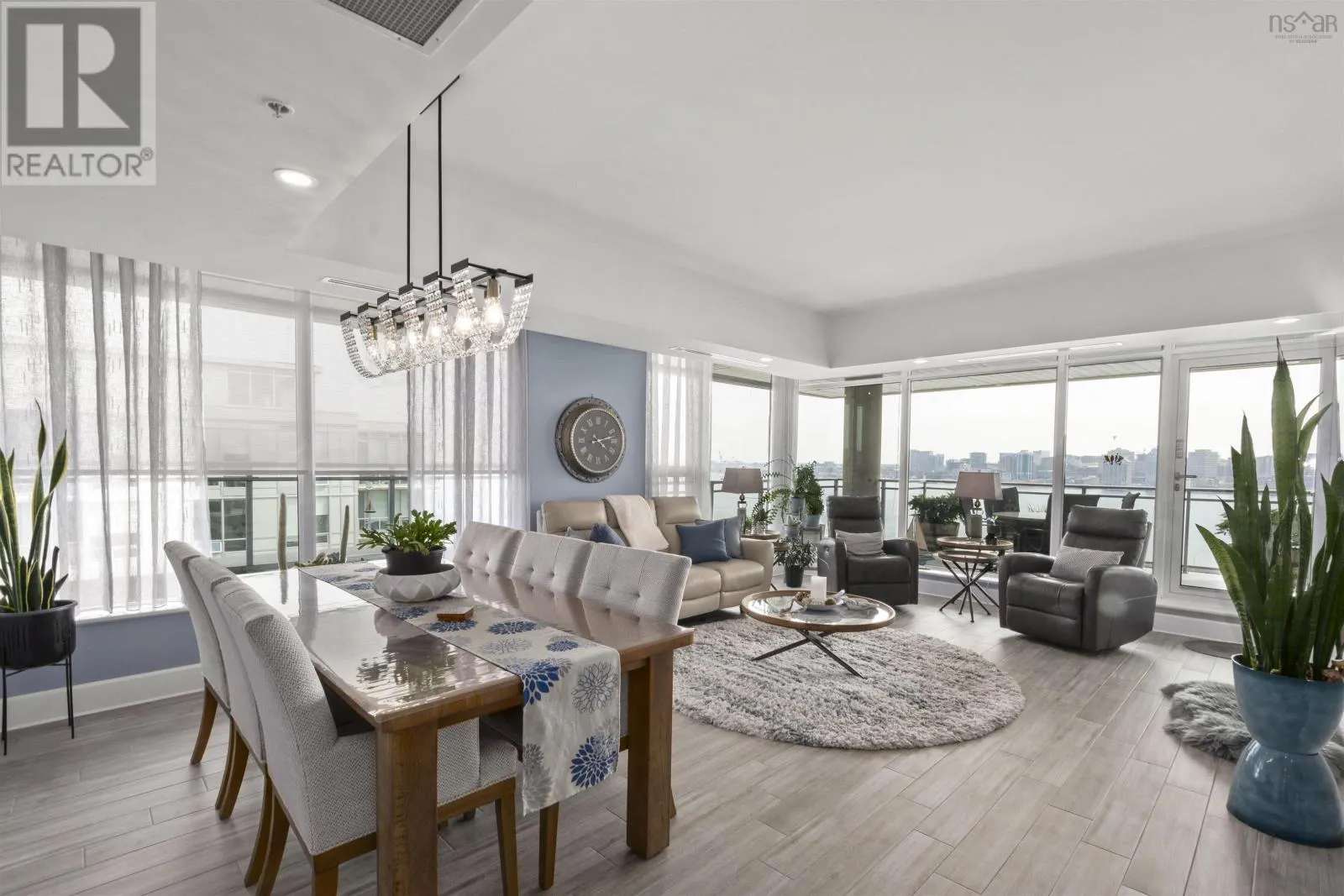 1203 31 Kings Wharf Place