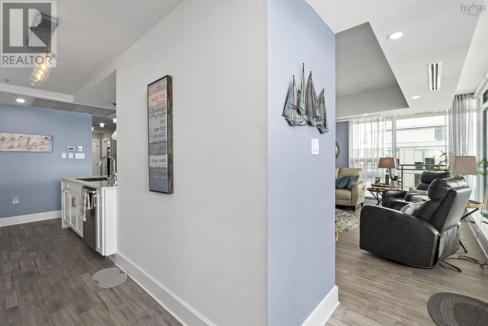 1203 31 Kings Wharf Place