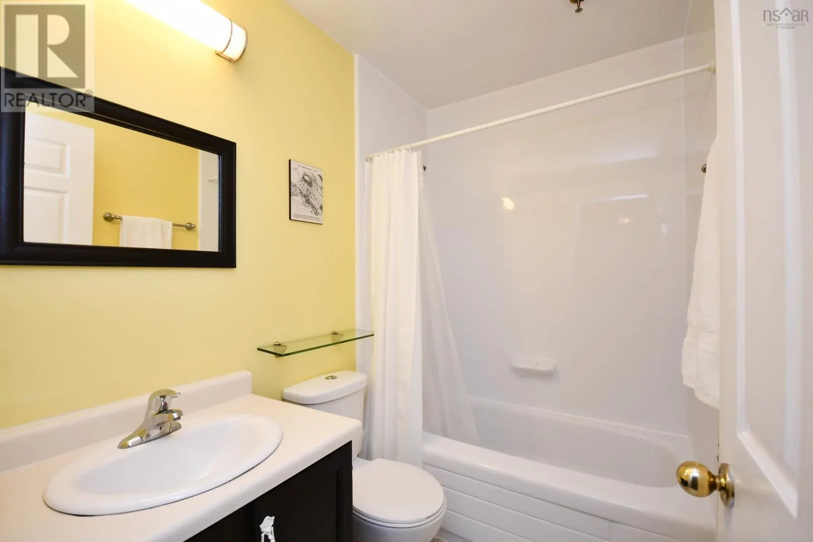 307 118 Farnham Gate Road
