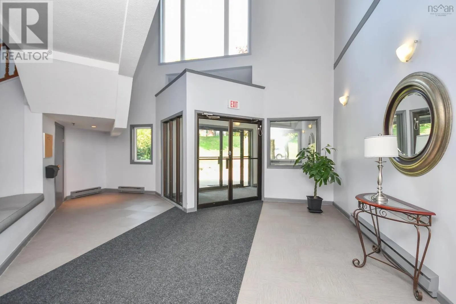 307 118 Farnham Gate Road
