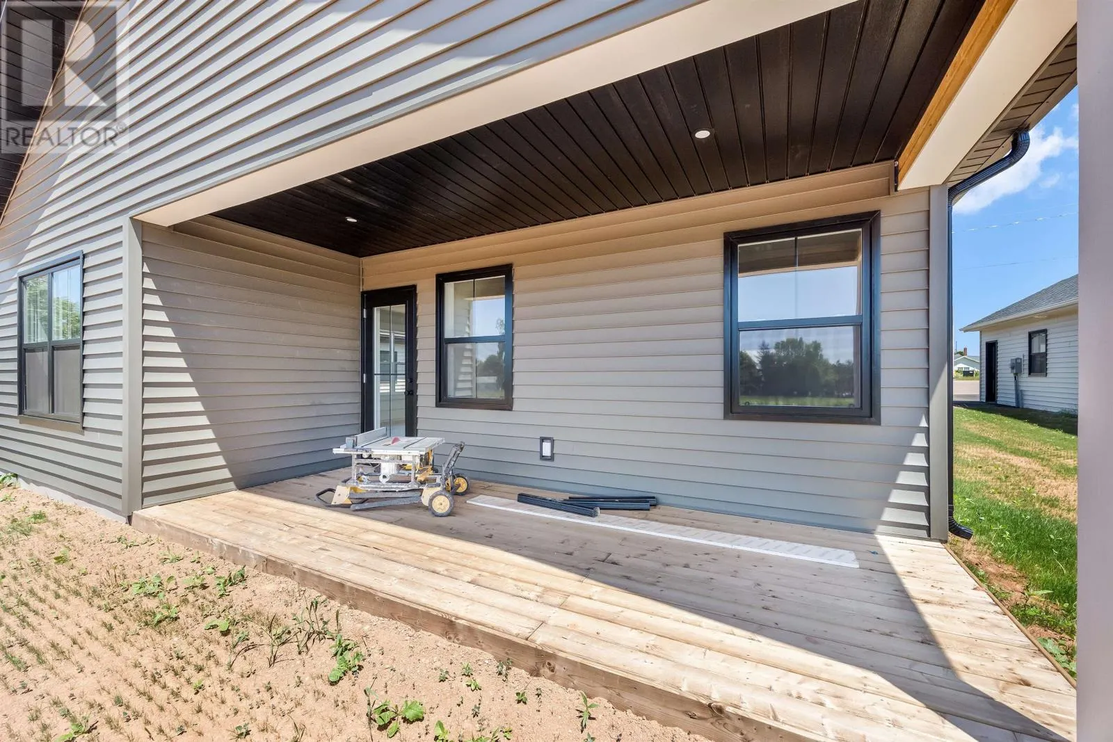 32 Reddin Heights