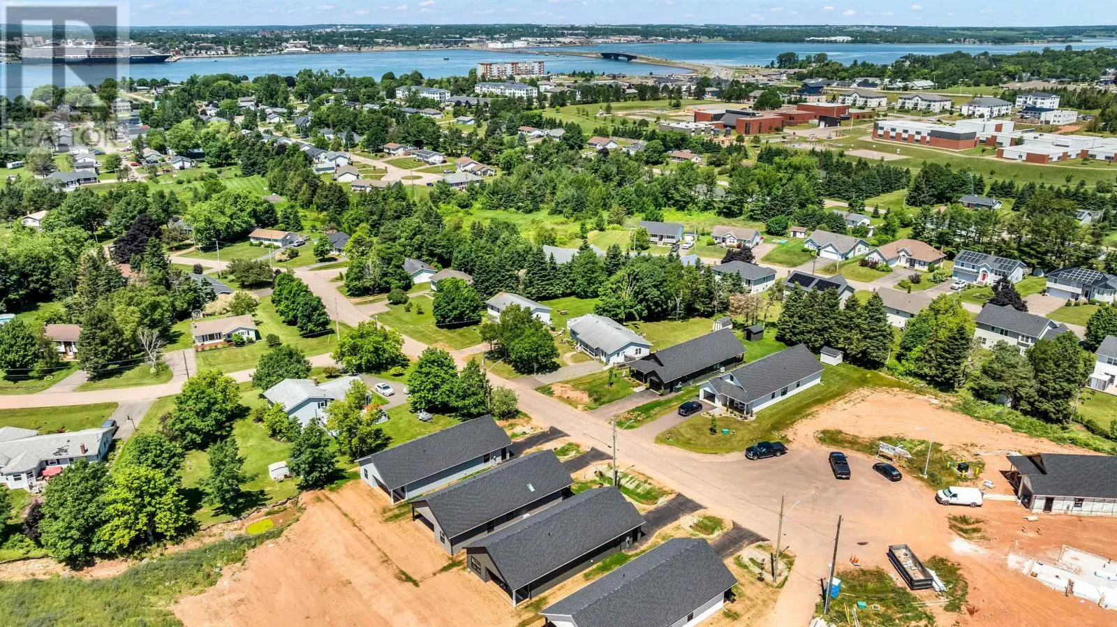 32 Reddin Heights