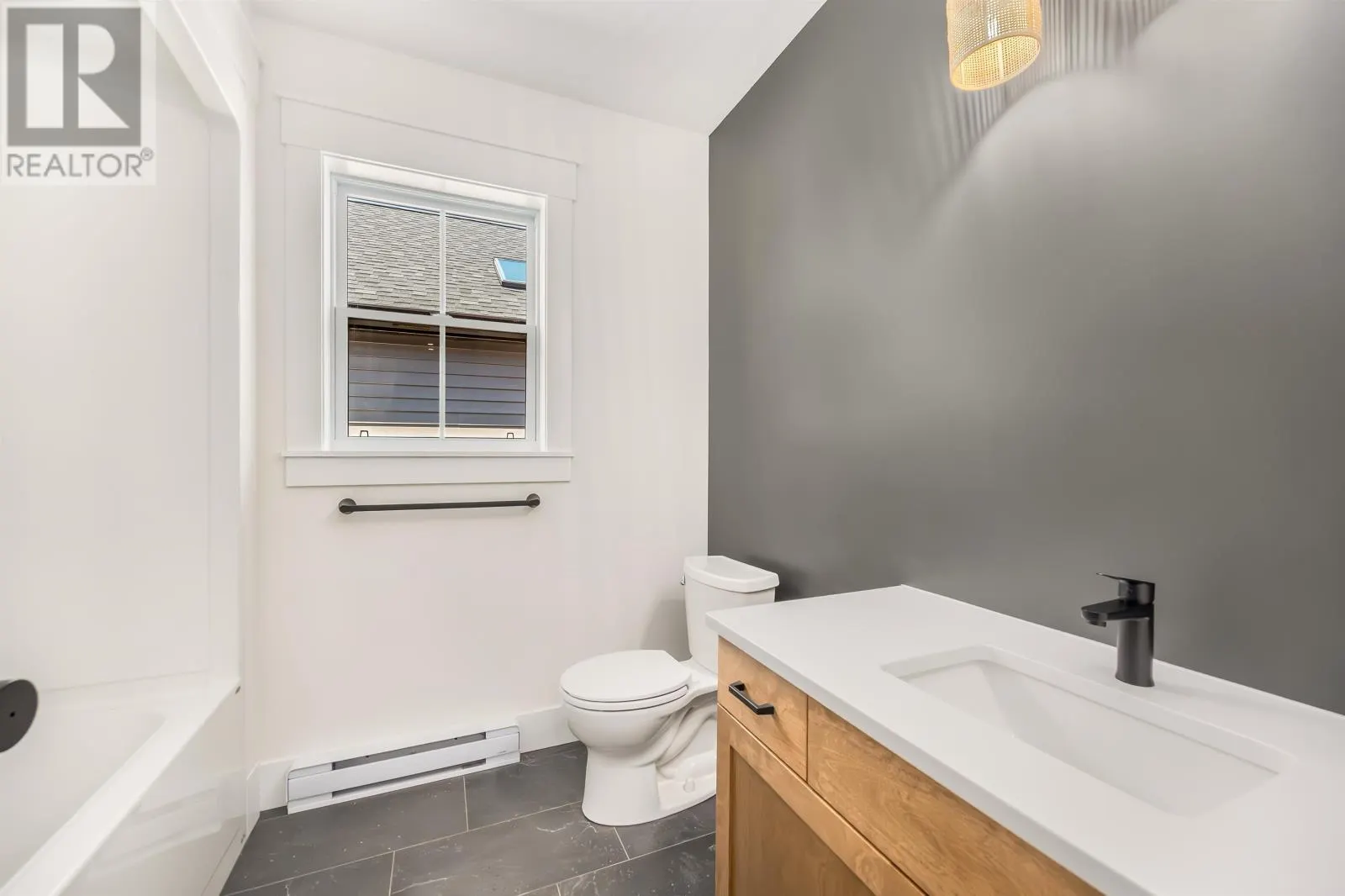 32 Reddin Heights