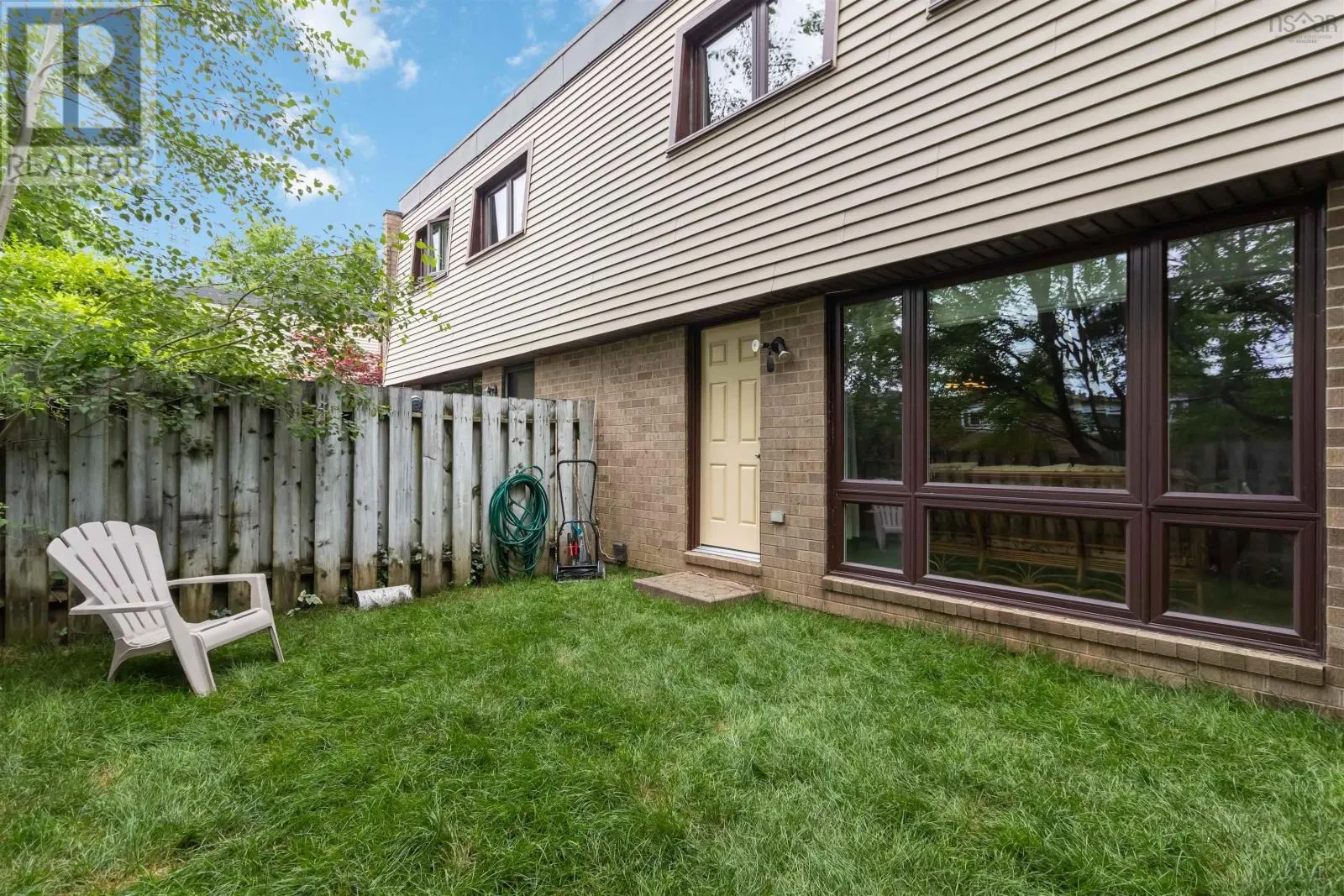 79 Forestside Crescent