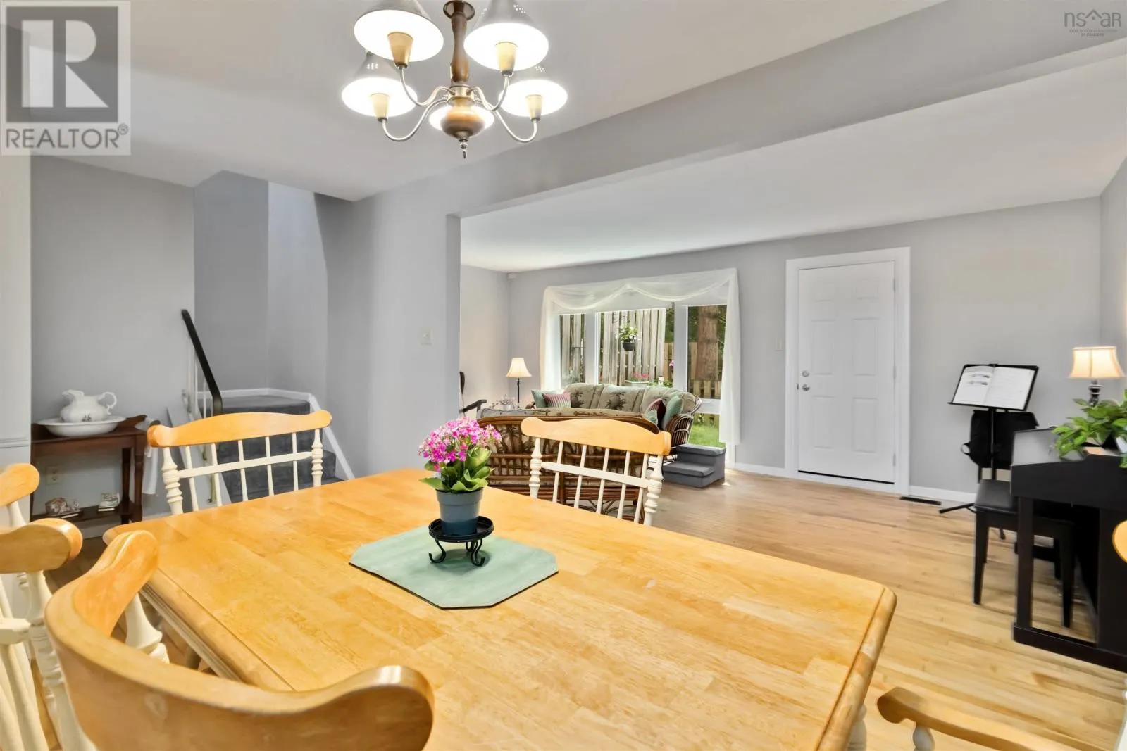 79 Forestside Crescent