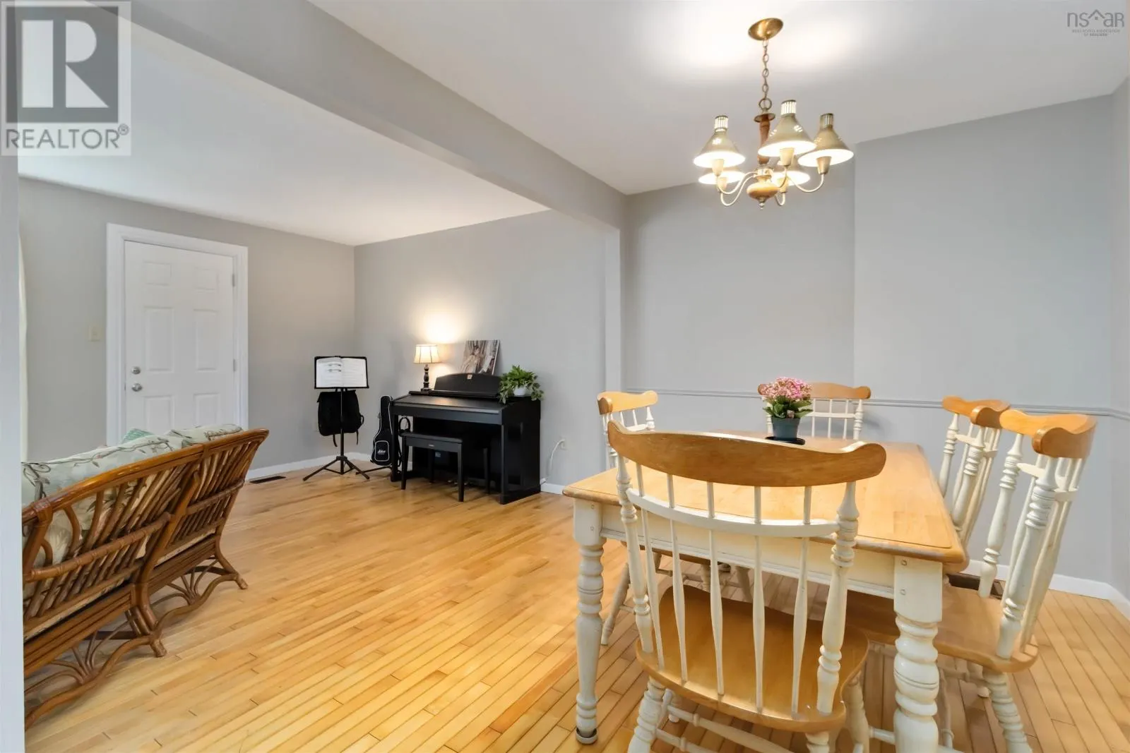 79 Forestside Crescent