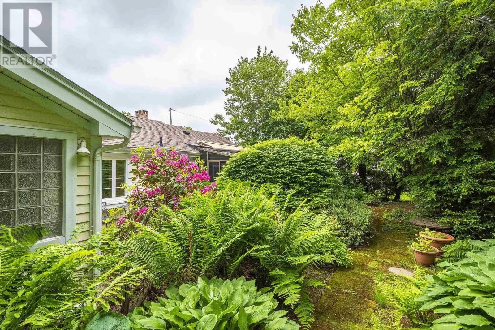 14 Retreat Avenue