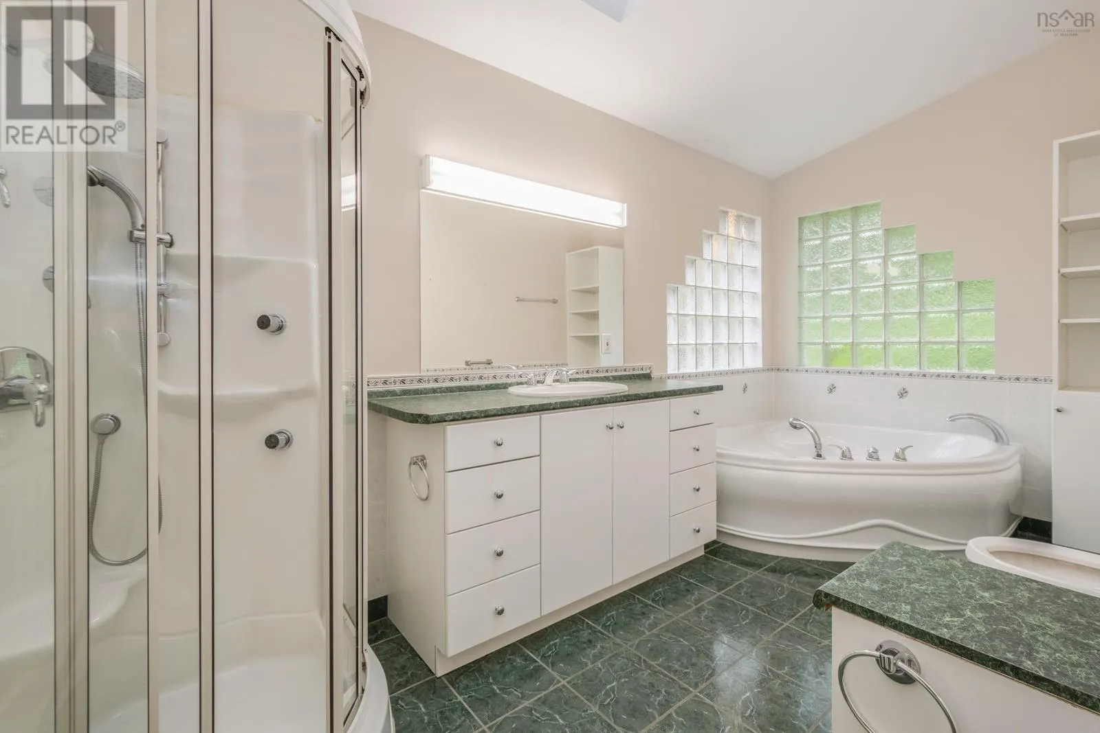 14 Retreat Avenue