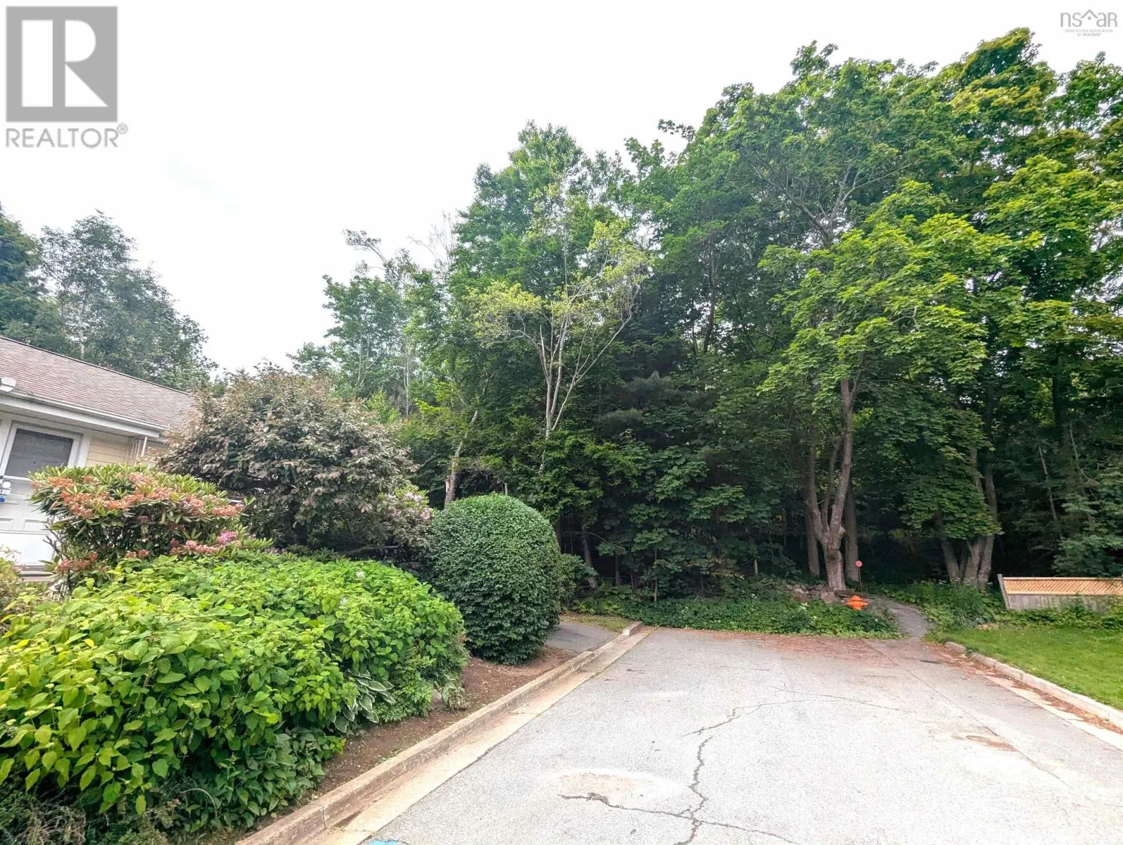14 Retreat Avenue