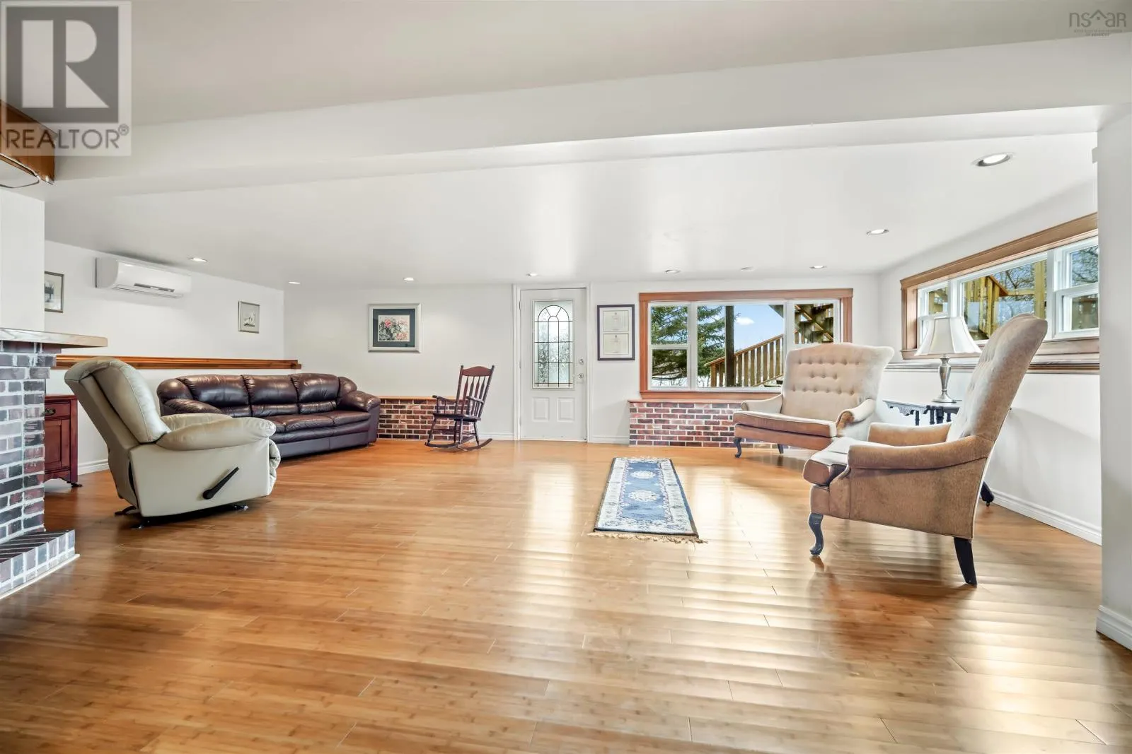 1305 Fall River Road